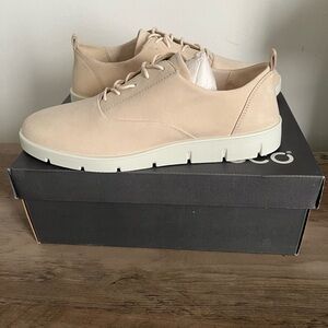 Ecco bella suede Leather Lace-Up Sneakers 10-10.5 41 limestone color